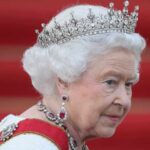 Σε περίοδο πένθους έχει εισέλθει το Ηνωμένο Βασίλειο μετά από το θάνατο της βασίλισσας Ελισάβετ το απόγευμα της Πέμπτης στο Κάστρο του Μπαλμόραλ στη Σκωτία.