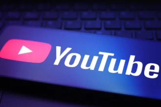 Το YouTube απενεργοποιεί κανάλια με ψεύτικα AI-generated movie trailers