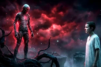 Vecna στέκεται μόνος του στο Upside Down κοιτάζοντας απειλητικά την Eleven, με σκοτεινό και κόκκινο φόντο.